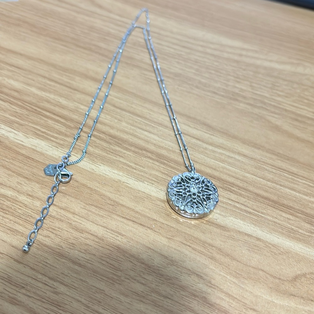 Aromatherapy beaded necklace